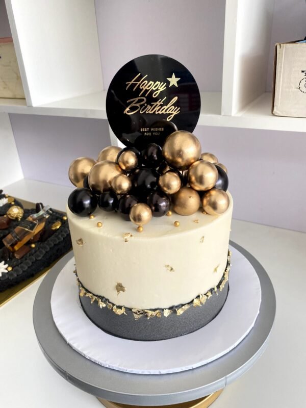 Buttercream Cake with Deco Balls