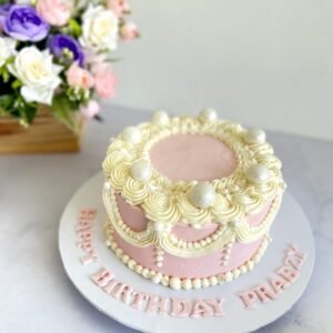 Victorian Buttercream Cake in Pink