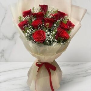 Classic Red Rose Elegance